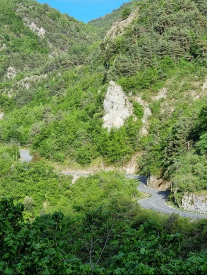 Bouyon Appartement 3 Pieces Dans Maison Individuelle Entre Mer Et Montagnes מראה חיצוני תמונה