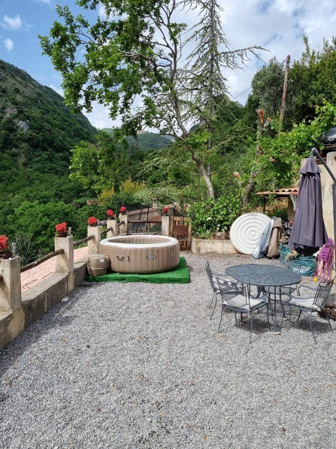 Bouyon Appartement 3 Pieces Dans Maison Individuelle Entre Mer Et Montagnes מראה חיצוני תמונה