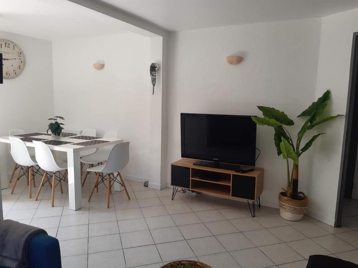 Bouyon Appartement 3 Pieces Dans Maison Individuelle Entre Mer Et Montagnes מראה חיצוני תמונה